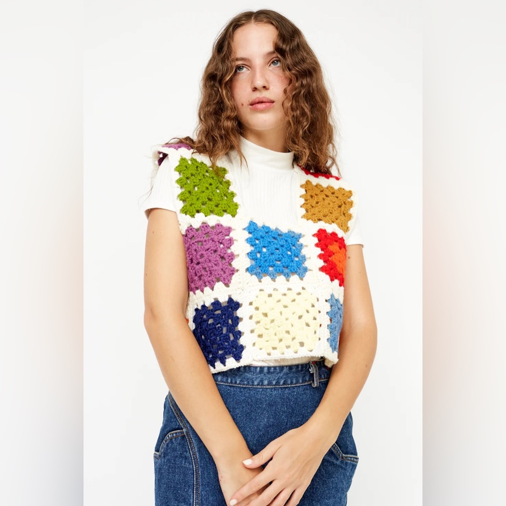 the series ny mint crochet tank - light green granny square knit top M like new